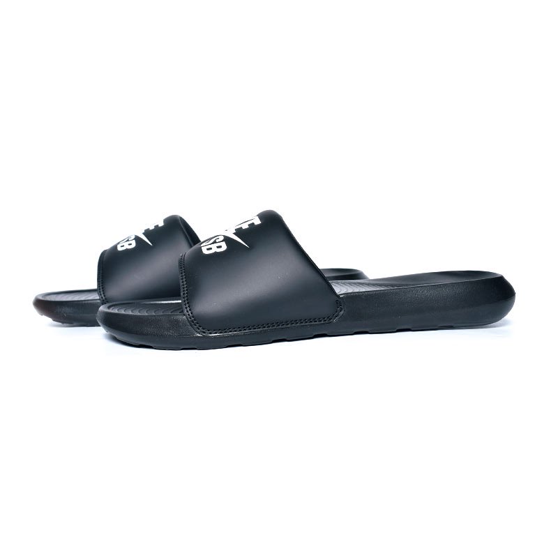 日本未発売 NIKE SB BENASSI VICTORI ONE SLIDE ”BLACK” ナイキ