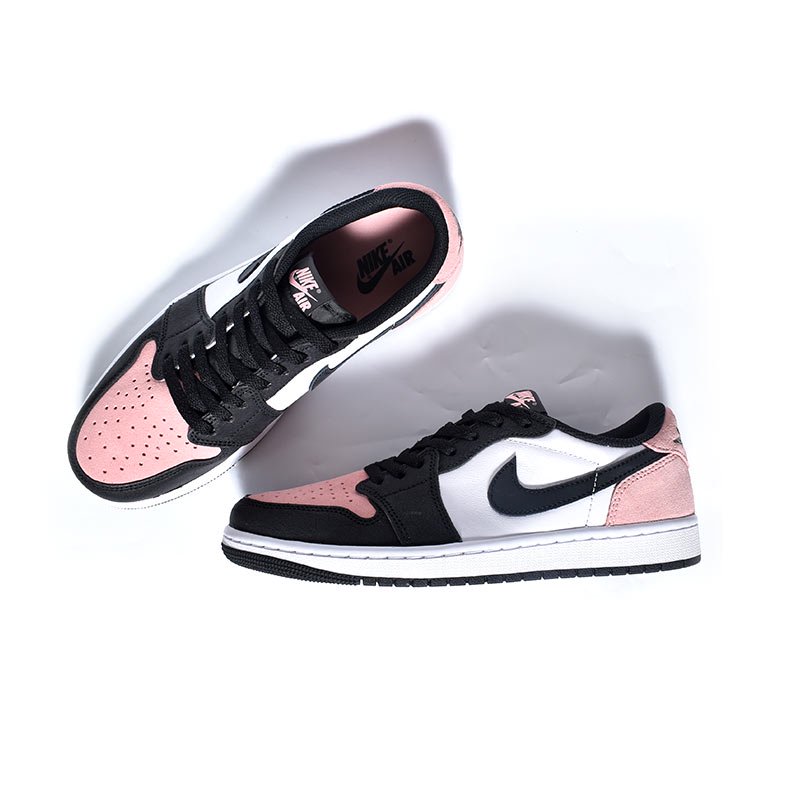 NIKE AIR JORDAN 1 RETRO LOW OG 