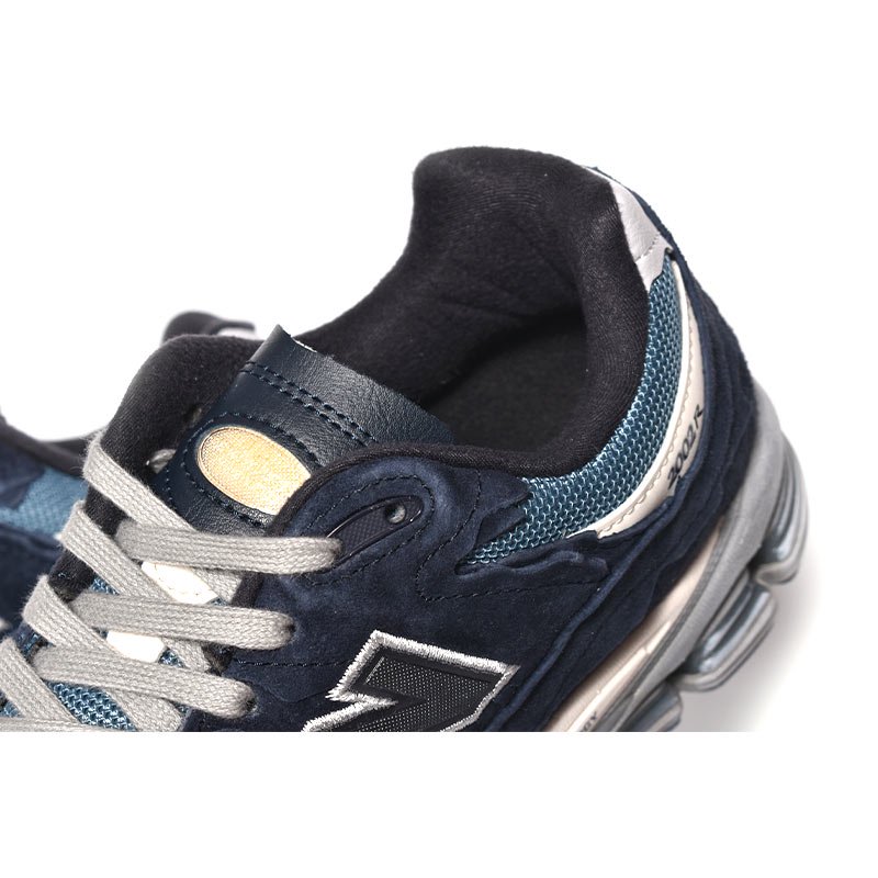 New Balance ニューバランス M2002RDI スウェード ローカット