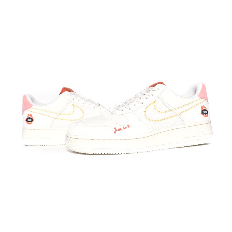 日本未発売 NIKE WMNS AIR FORCE 1 '07 