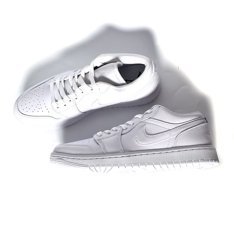 NIKE WMNS AIR JORDAN 1 LOW “TRIPLE WHITE” ナイキ ウィメンズ エア