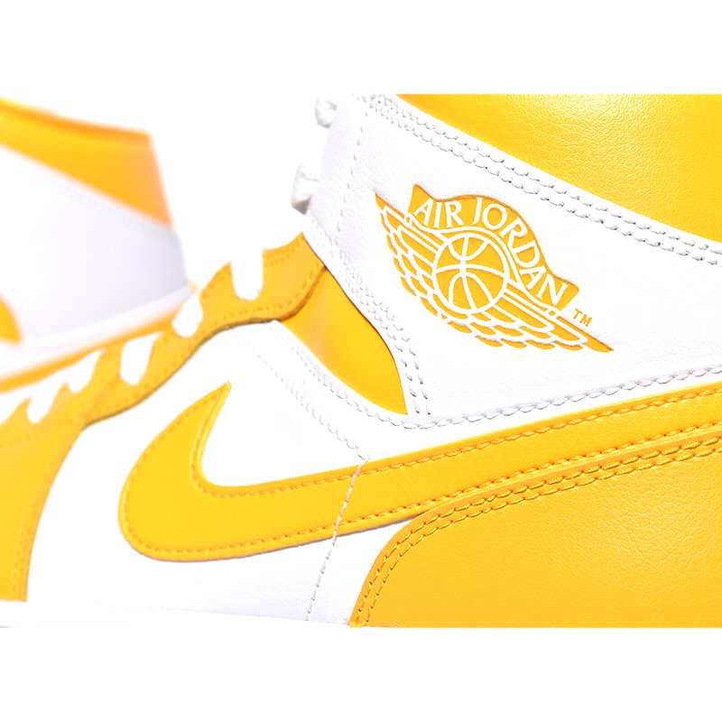 NIKE WMNS AIR JORDAN 1 MID 