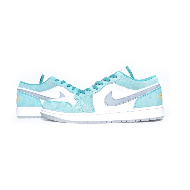 NIKE AIR JORDAN 1 LOW SE 