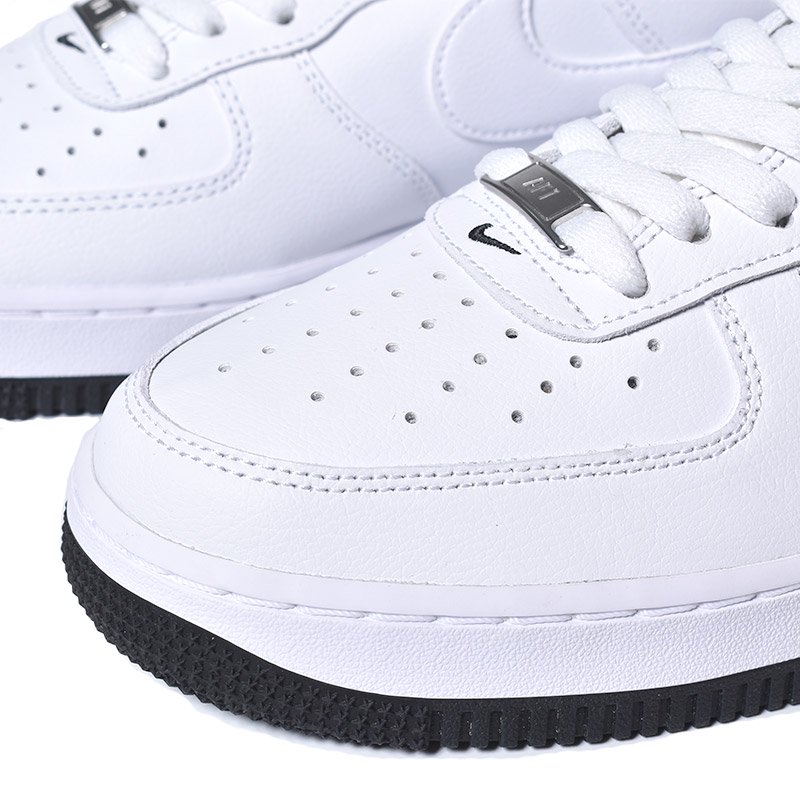 日本未発売 NIKE AIR FORCE 1 '07 