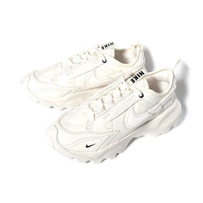 NIKE ナイキ W TC7900 セイル 24㎝ DD9682-100