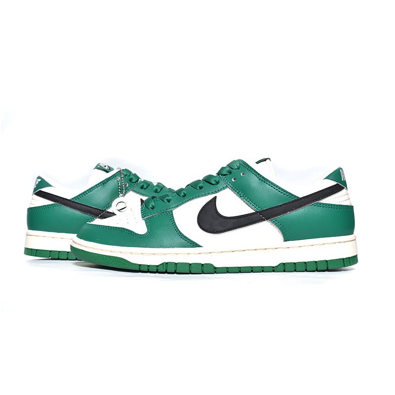 NIKE DUNK LOW RETRO SE 