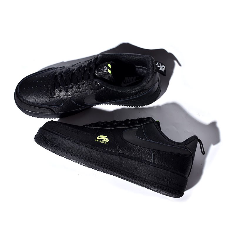 Air force 1 top lv8 utility black volt