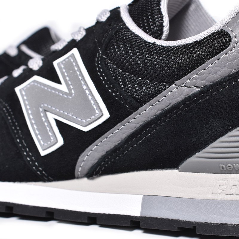 NEW BALANCE CM996BK2 