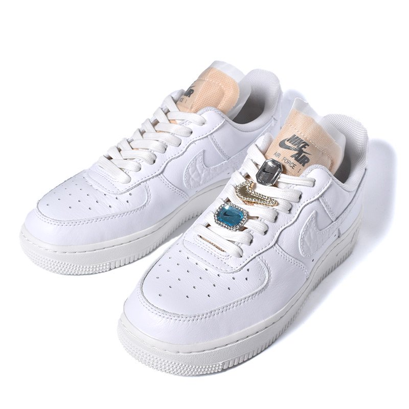 NIKE WMNS AIR FORCE 1 '07 LX 