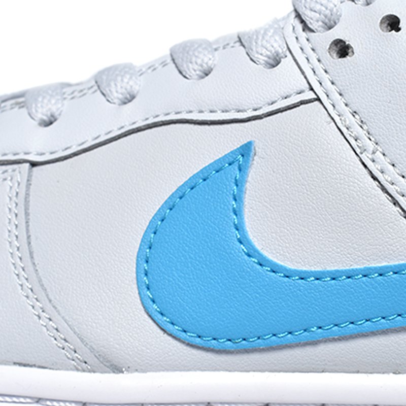 日本未発売 NIKE DUNK LOW RETRO 