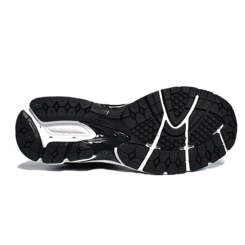 NEW BALANCE M2002RBK NEW BALANCE M2002RBK