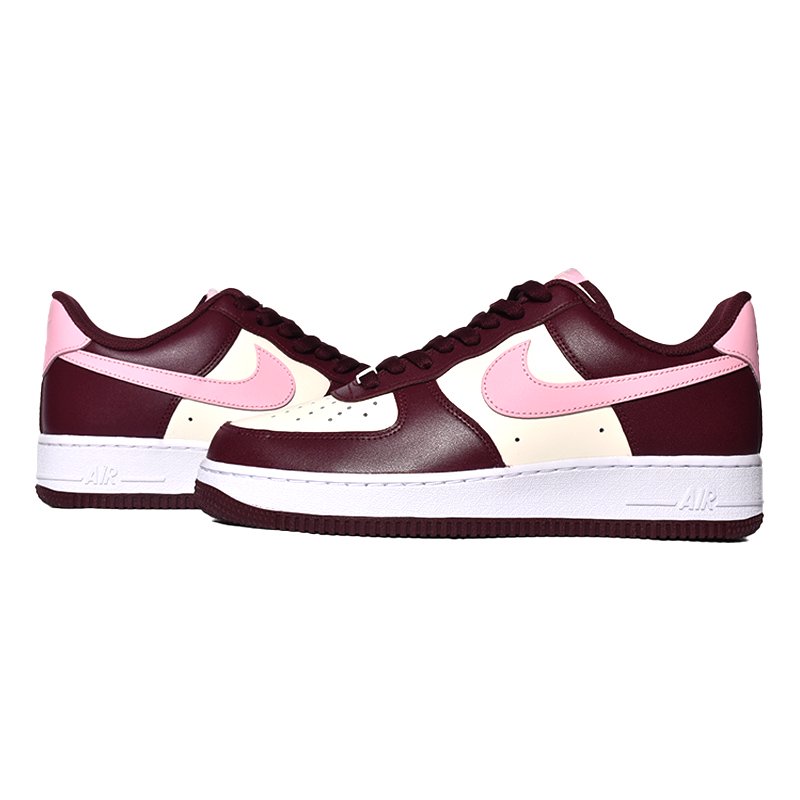 日本未発売 NIKE AIR FORCE 1 '07 