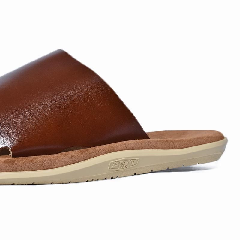ISLAND SLIPPER SHOWER SANDAL 