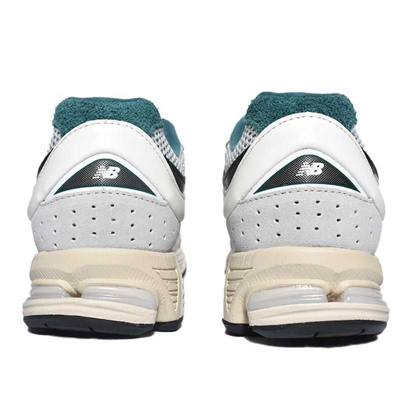 日本未発売 NEW BALANCE M2002RVD 