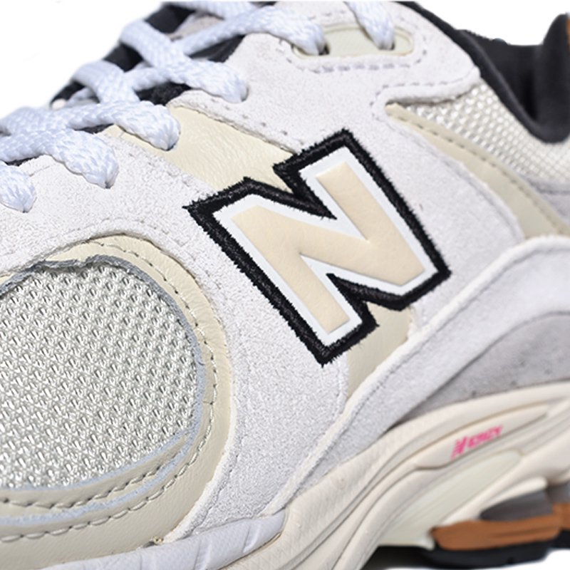 日本未発売 NEW BALANCE M2002RQW 