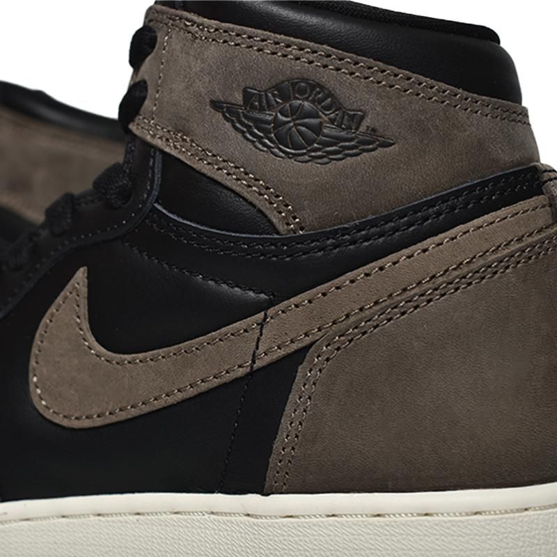 NIKE AIR JORDAN 1 RETRO HIGH OG GS NIKE AIR JORDAN 1 RETRO HIGH OG GS