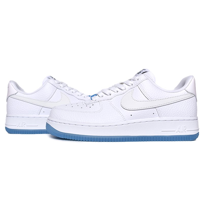 NIKE WMNS AIR FORCE 1 07 LX 