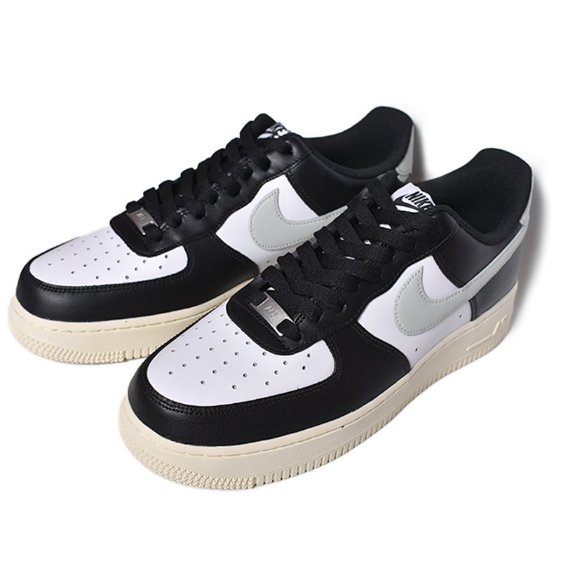 日本未発売 NIKE AIR FORCE 1 '07 