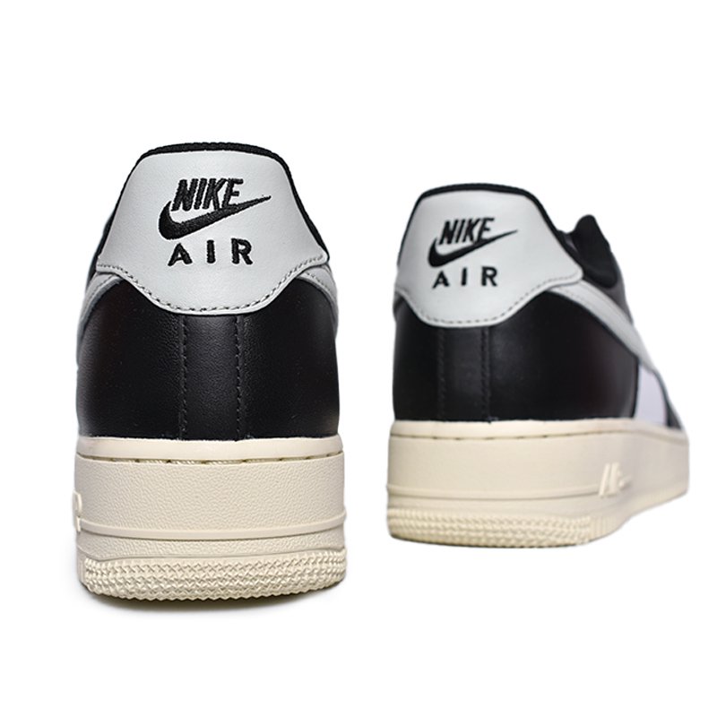 日本未発売 NIKE AIR FORCE 1 '07 