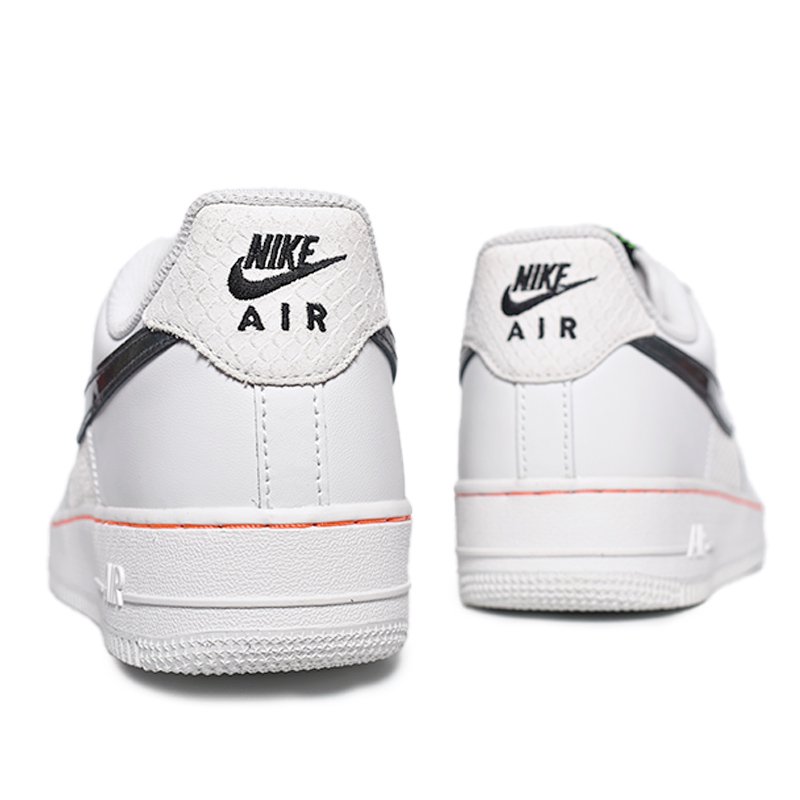 日本未発売 NIKE AIR FORCE 1 LOW 