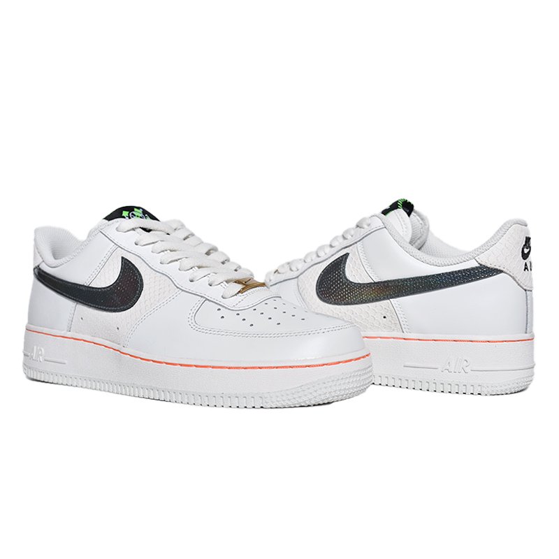 日本未発売 NIKE AIR FORCE 1 LOW 