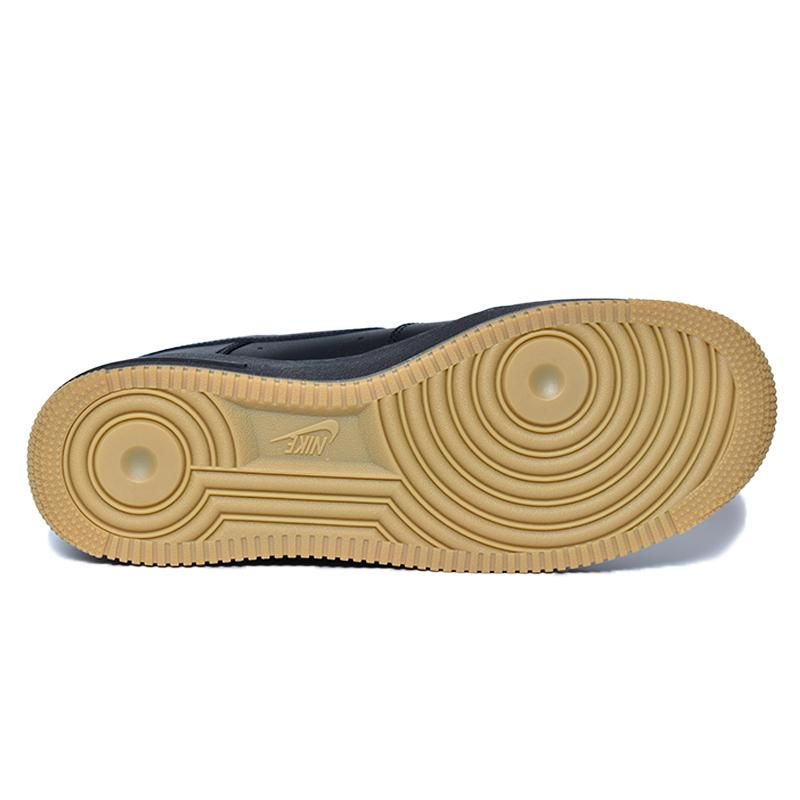 日本未発売 NIKE AIR FORCE 1 '07 