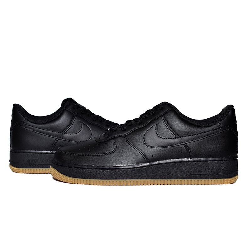 日本未発売 NIKE AIR FORCE 1 '07 