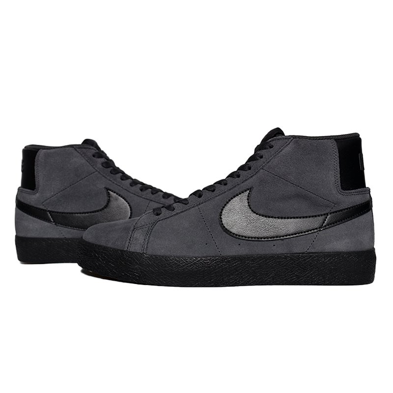 日本未発売 NIKE SB ZOOM BLAZER MID 