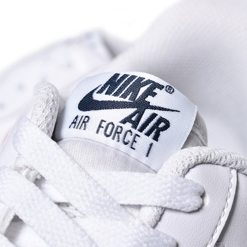 NIKE WMNS AIR FORCE 1 '07 