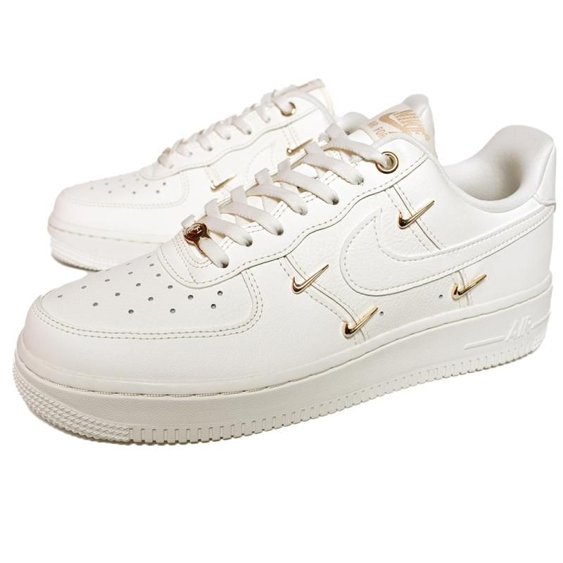 NIKE WMNS AIR FORCE 1 '07 LX 