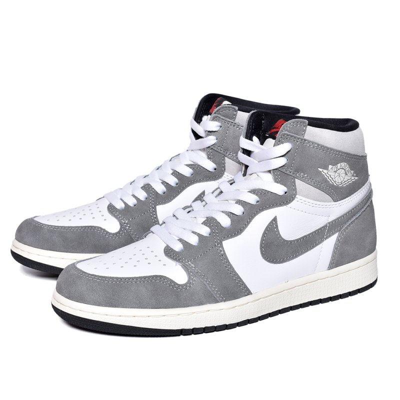 NIKE AIR JORDAN 1 RETRO HIGH OG 