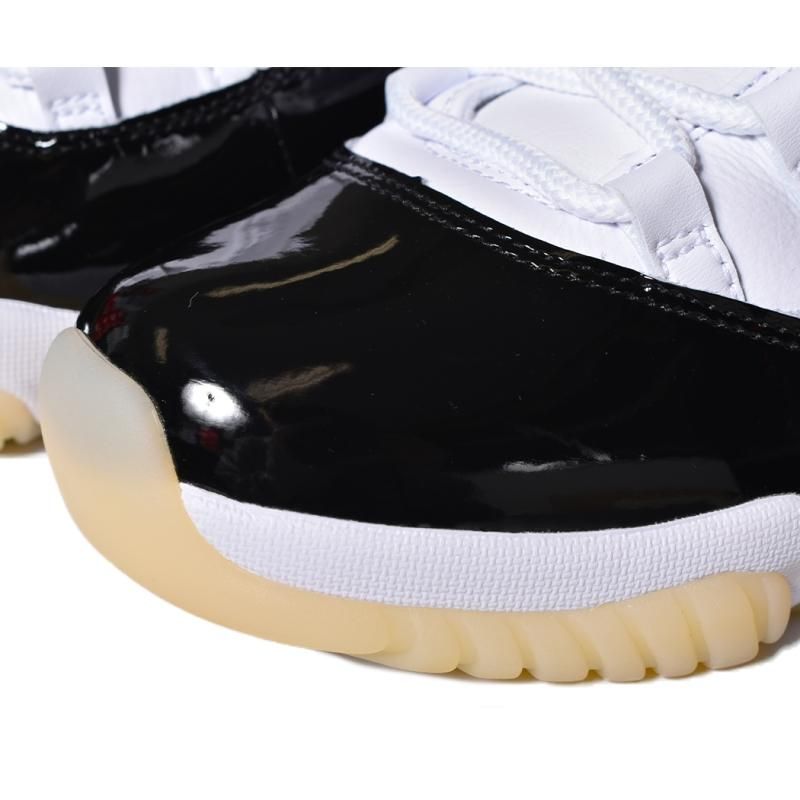 NIKE AIR JORDAN 11 RETRO 