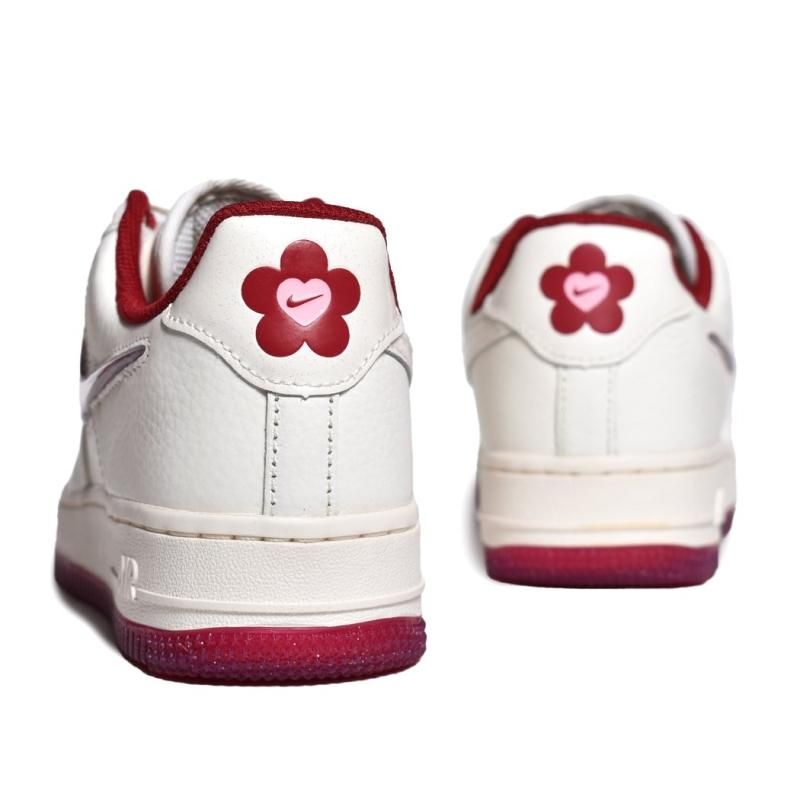 海外限定 NIKE W AIR FORCE 1 LOW '07 SE PRM Valentine's Day 海外限定 NIKE W AIR FORCE 1 LOW '07 SE PRM Valentine's Day