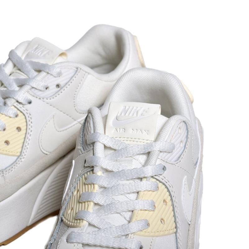 NIKE W AIR MAX 90 LV8 