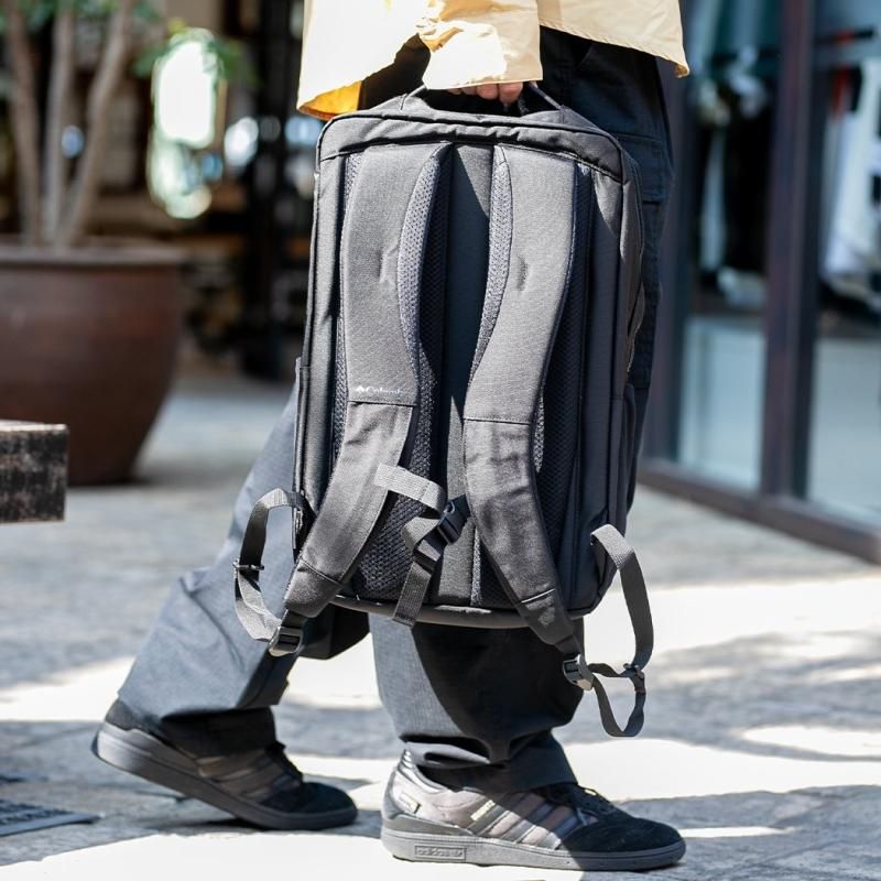 Columbia STAR RANGE SQUARE BACKPACK M 23L BLACK コロンビア スター