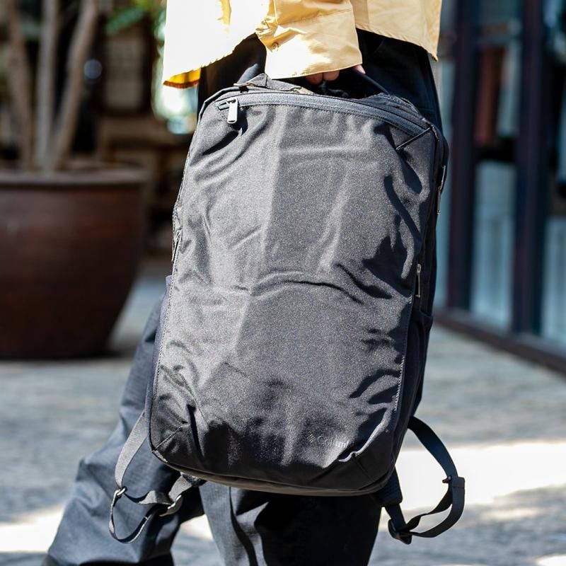 Columbia STAR RANGE SQUARE BACKPACK M 23L BLACK コロンビア スター