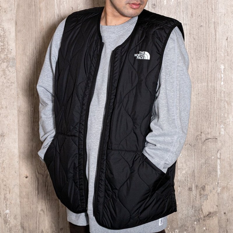 THE NORTH FACE Ampato Quilted Vest 