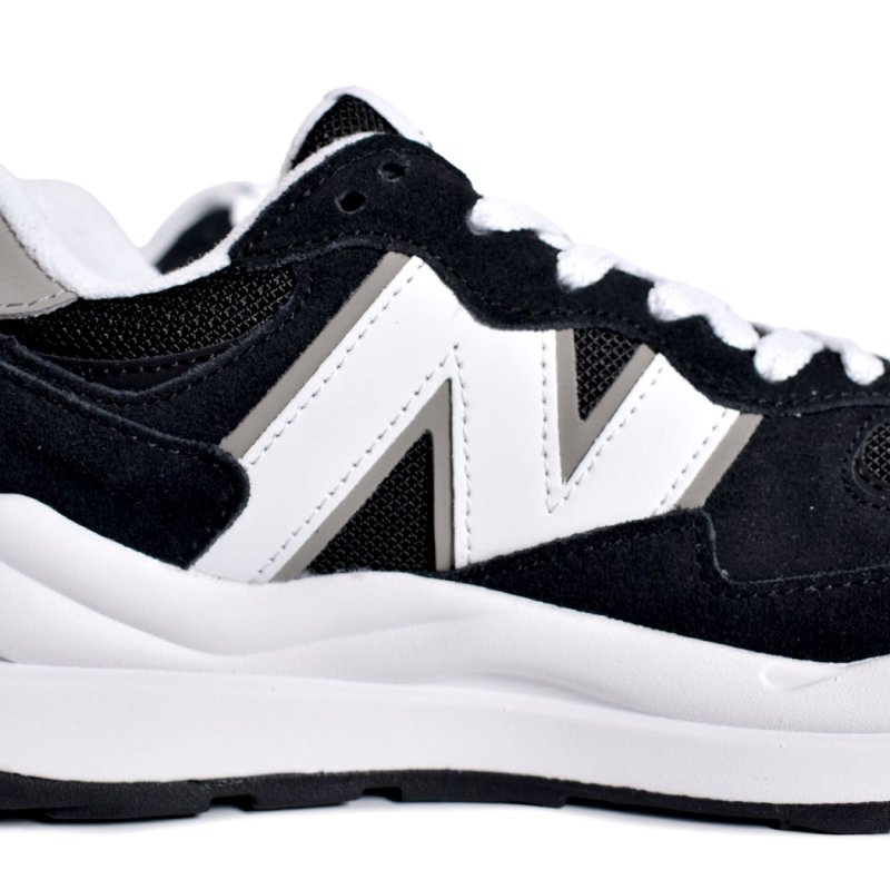 NEW BALANCE M5740CB 