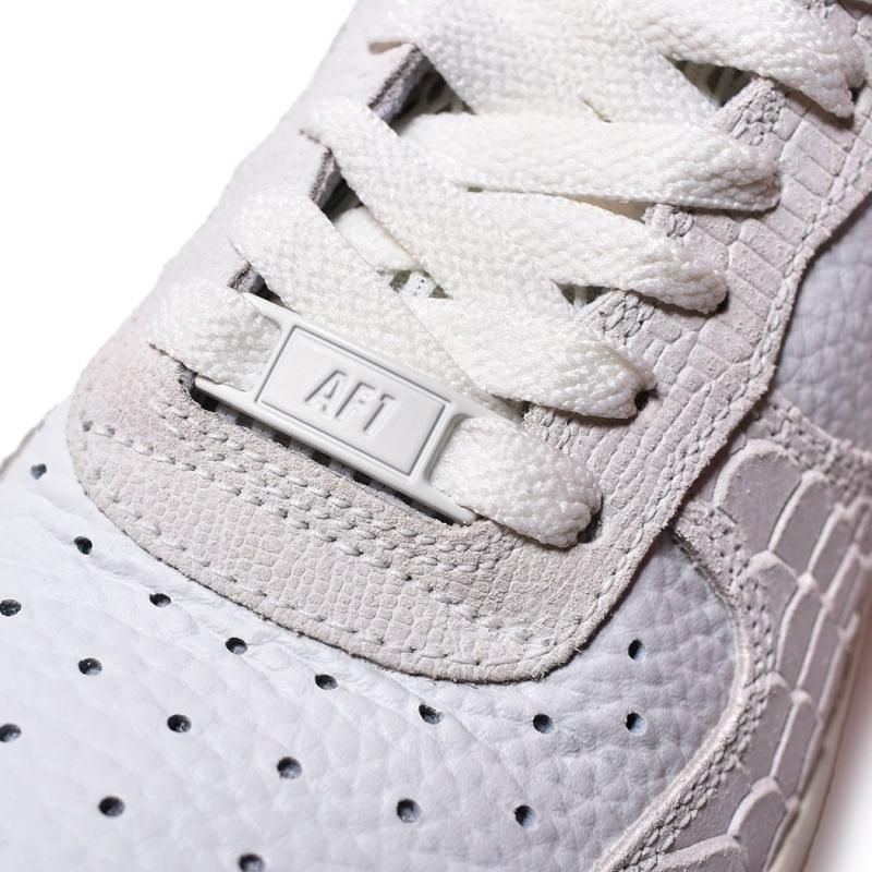 海外限定 NIKE WMNS AIR FORCE 1 '07 