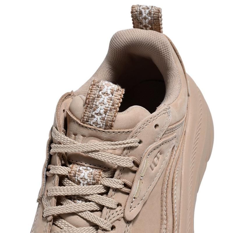 UGG W CA1 