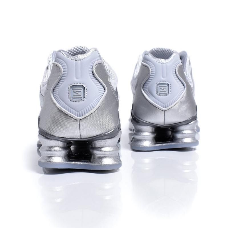 NIKE W SHOX TL NIKE W SHOX TL