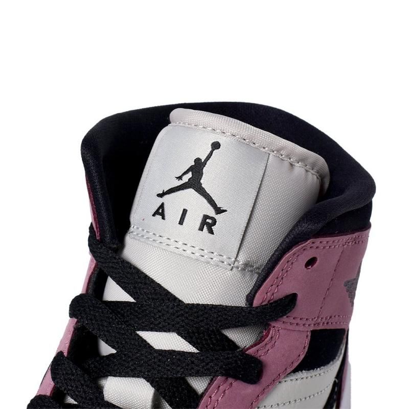 NIKE WMNS AIR JORDAN 1 MID SE NIKE WMNS AIR JORDAN 1 MID SE