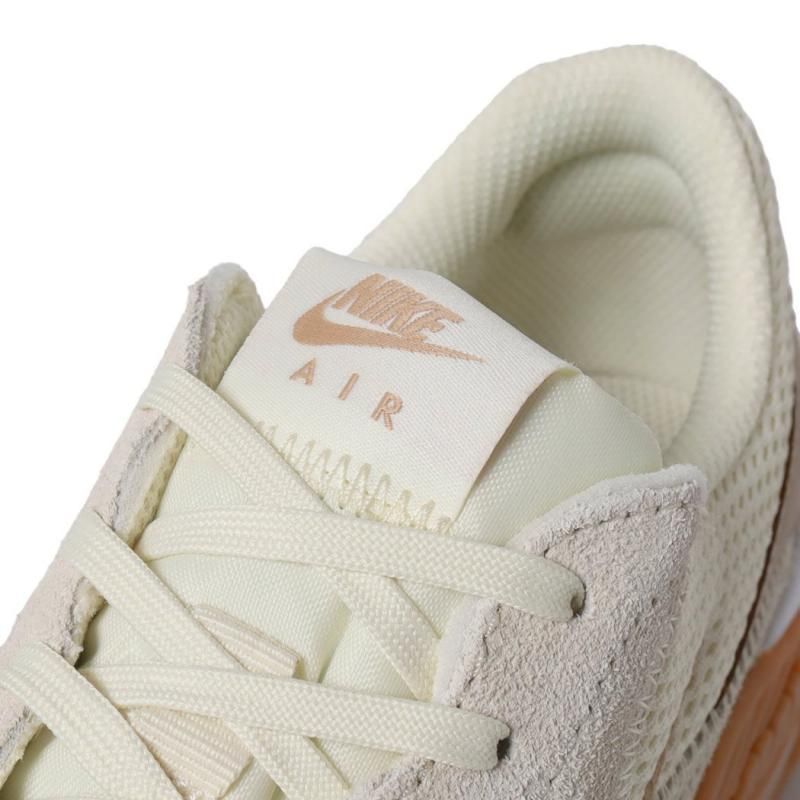 【NIKE】Air Max EXCEEクリーム/ベージュ CD5432-133 Amazon | [ナイキ] エア マックス エクシー W AIR MAX EXCEE