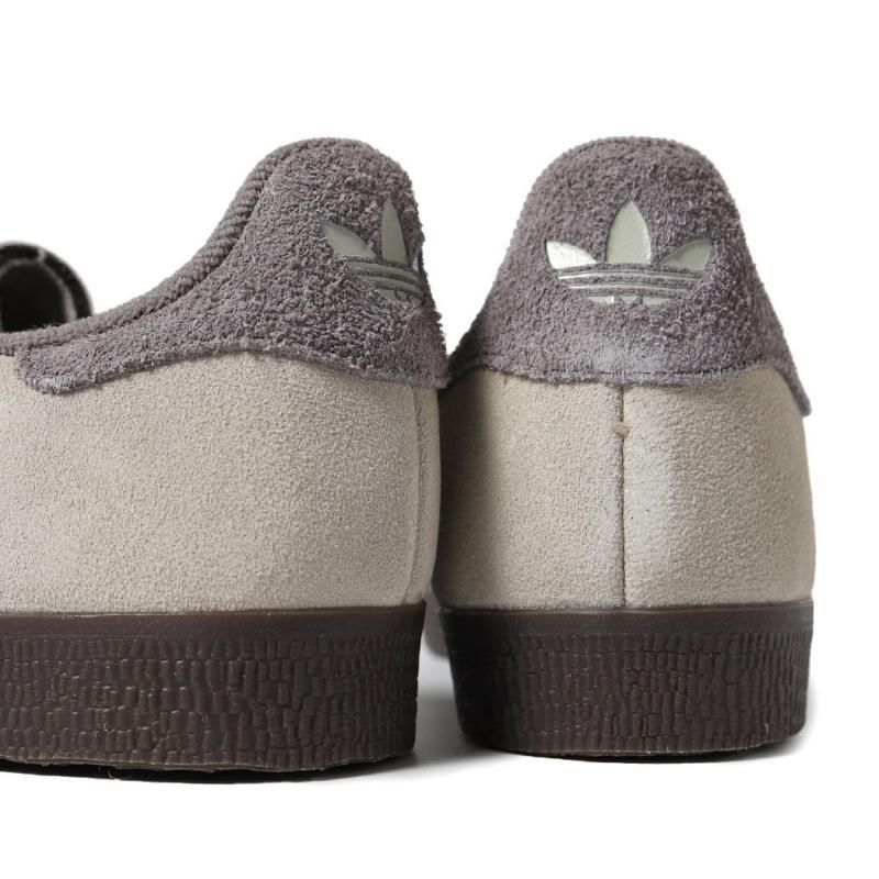 【美品】Adidas Gazelle グレー スニーカー　レディース　メンズ adidas originals アディダス スニーカー GAZELLE IG2098 BEIGE