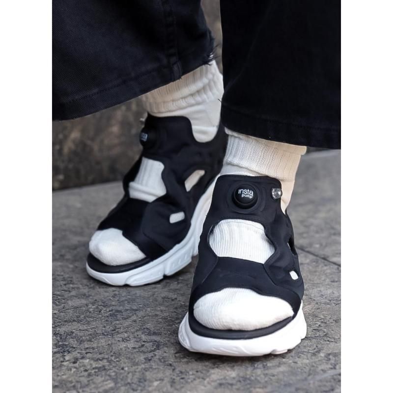 REEBOK INSTAPUMP FURY SANDAL BLACK WHITE ꡼ܥå 󥹥 ݥץե塼꡼  饤  ǥ  100251111