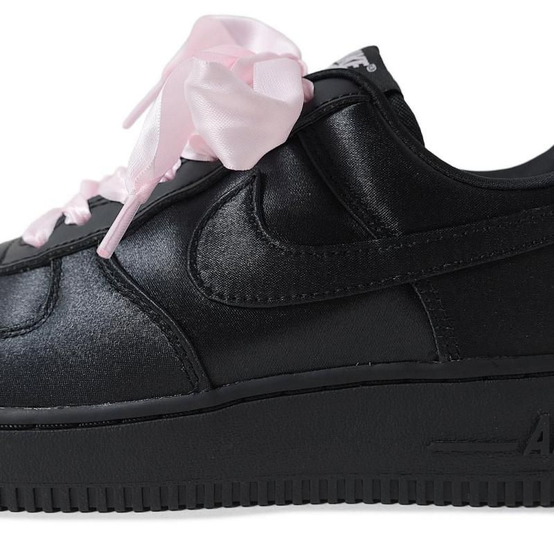 NIKE WMNS AIR FORCE 1 `07 LV8 BLACK SATIN ナイキ ウィメンズ エア