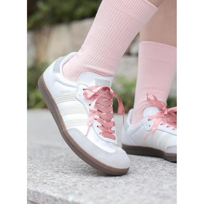 ファッションシーンで話題のこれから流行るブランド12選 OG SAMBA adidas 海外限定 W サンバ アディダス PINK WHITE 靴