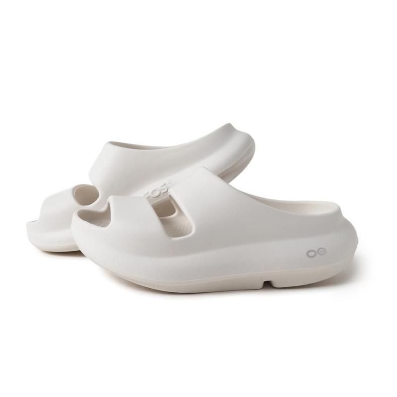 OOFOS OOyea CHALK ウーフォス ウーヤー サンダル ( ホワイト 白