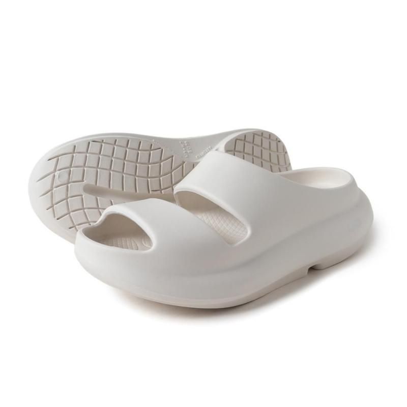 新品✨正規品 OOFOS サンダル W11/M9 ホワイト/チョーク Ooyea 楽天