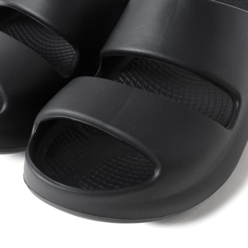 OOFOS OOyea BLACK ウーフォス ウーヤー サンダル ( ブラック 黒